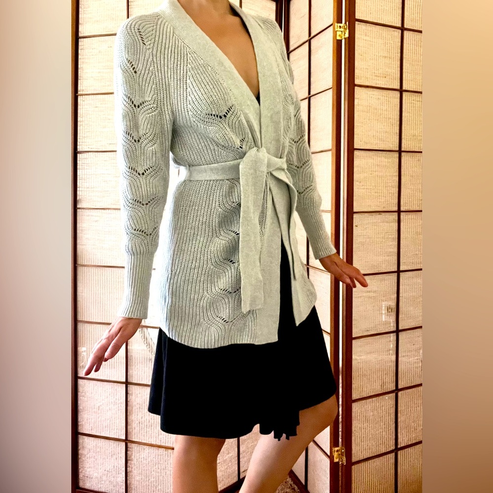 Express light gray cable knit belted mid length cardigan long tube cuff sleeves